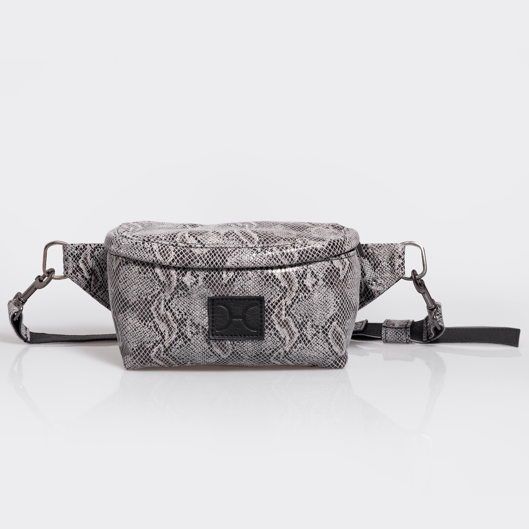 Ari Bumbag Leather RTS - Thandana UK