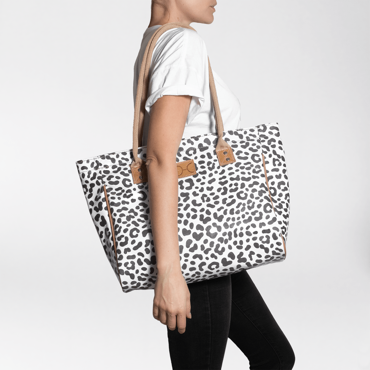 Beach Medium Bag Laminated Fabric RTS - Thandana UK