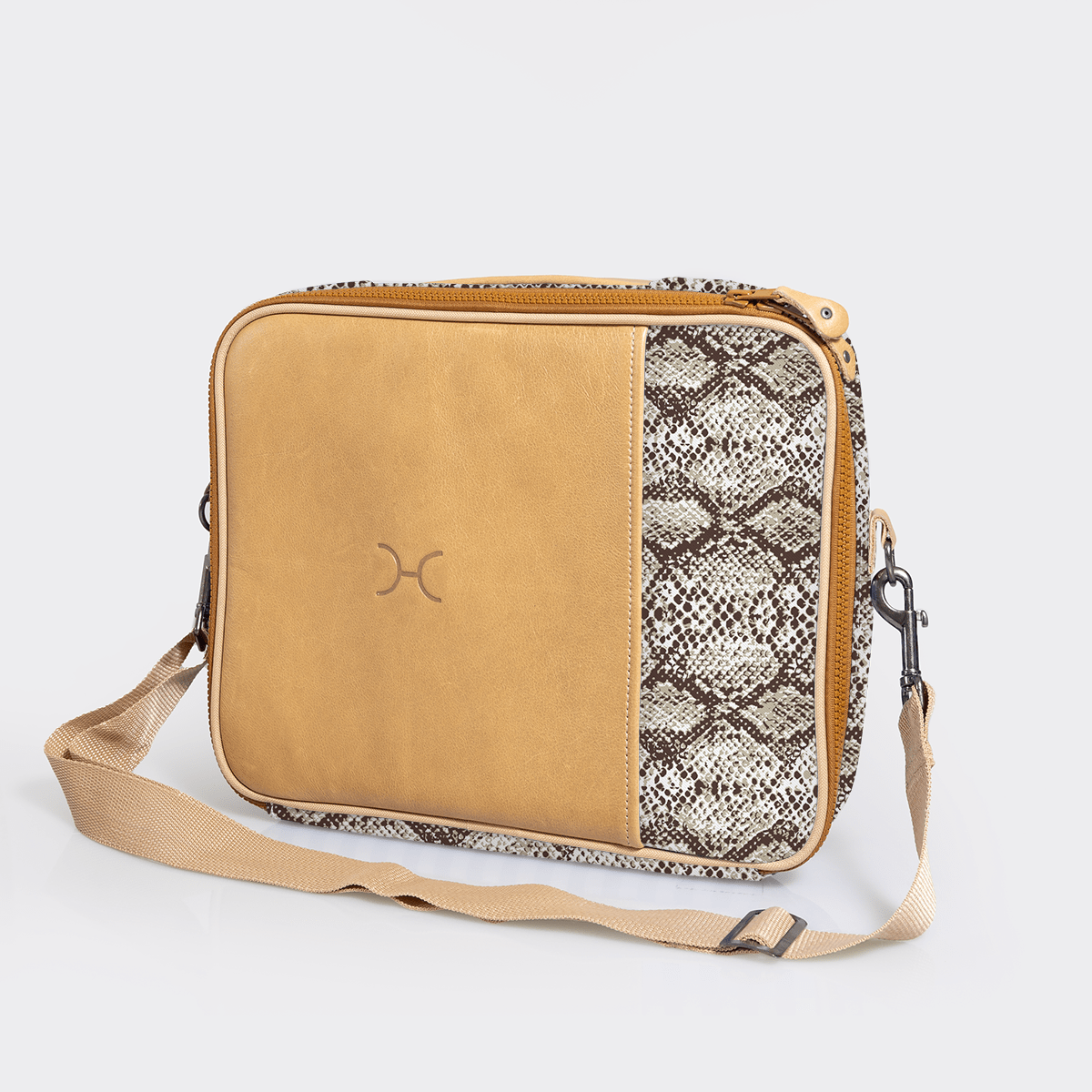 Essential Laptop 13' Bag Laminated Fabric RTS - Thandana UK