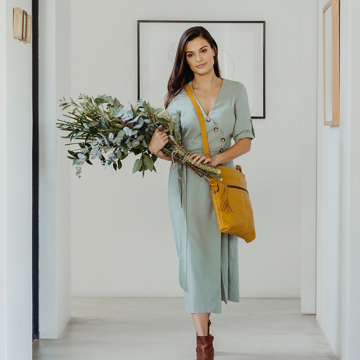 Messenger Handbag Leather - Thandana UK