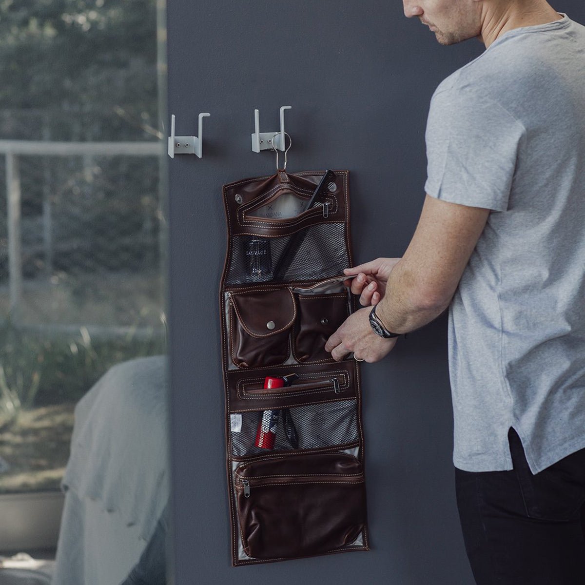 Roll Up Toiletry Leather - Thandana UK