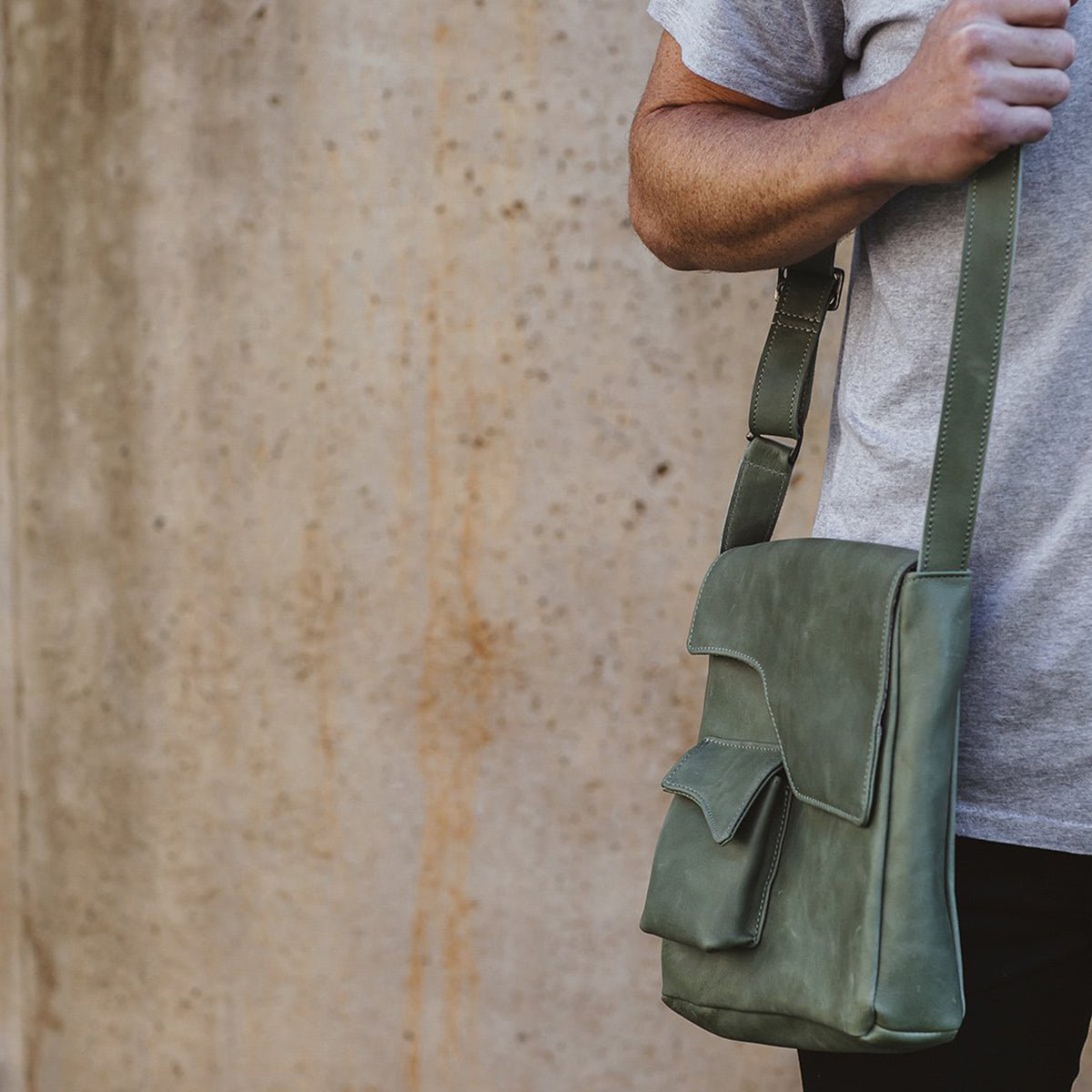 Tablet Sling Leather - Thandana UK